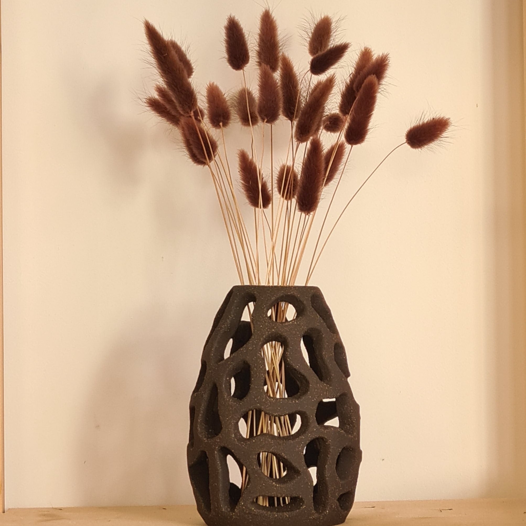 Vase Ajouré Artisanal en Faïence