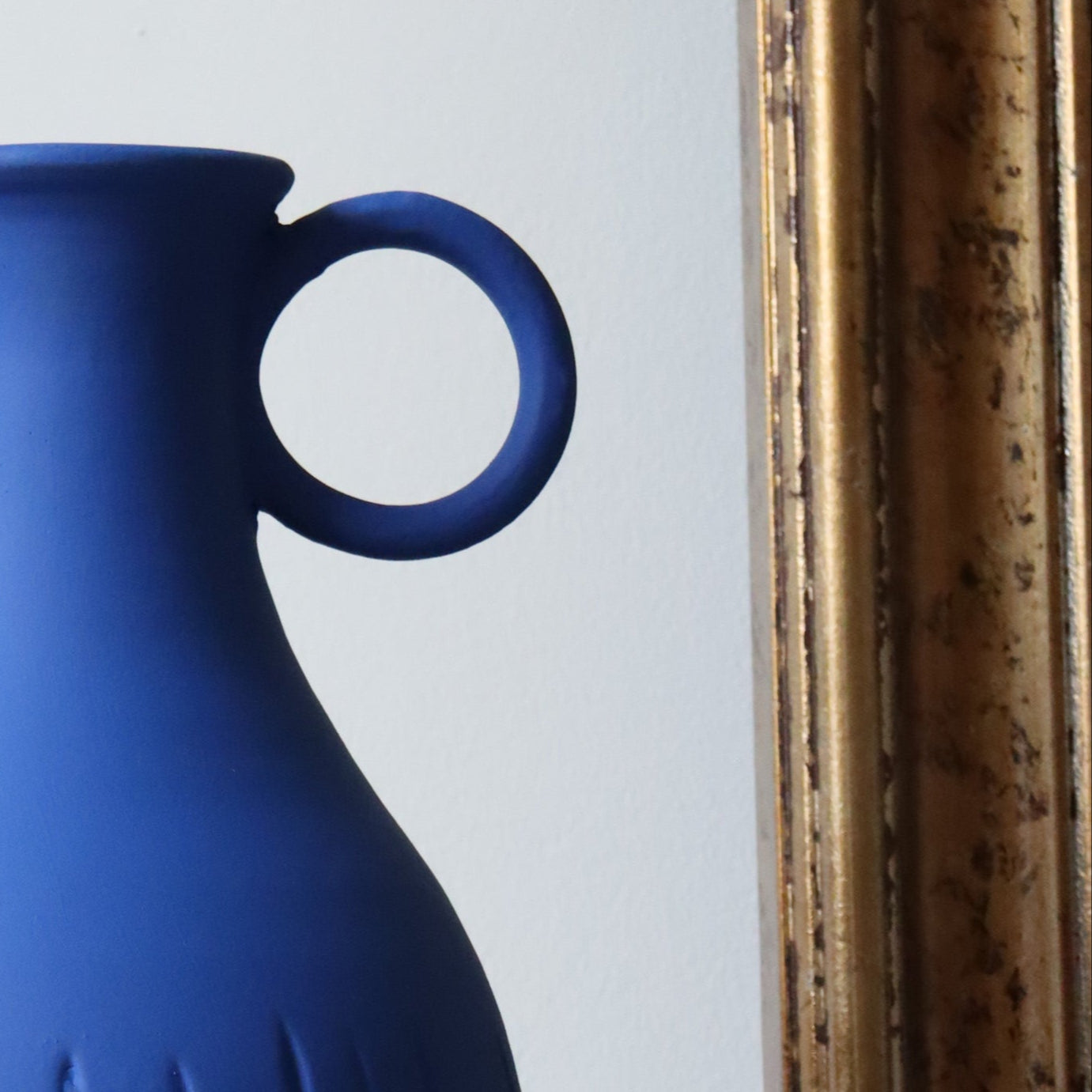 The Arcila vase - matt blue
