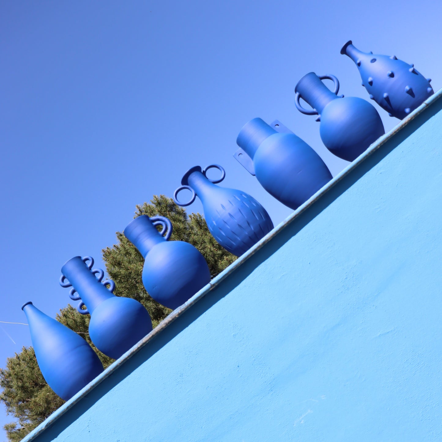 The zilil- matt blue vase