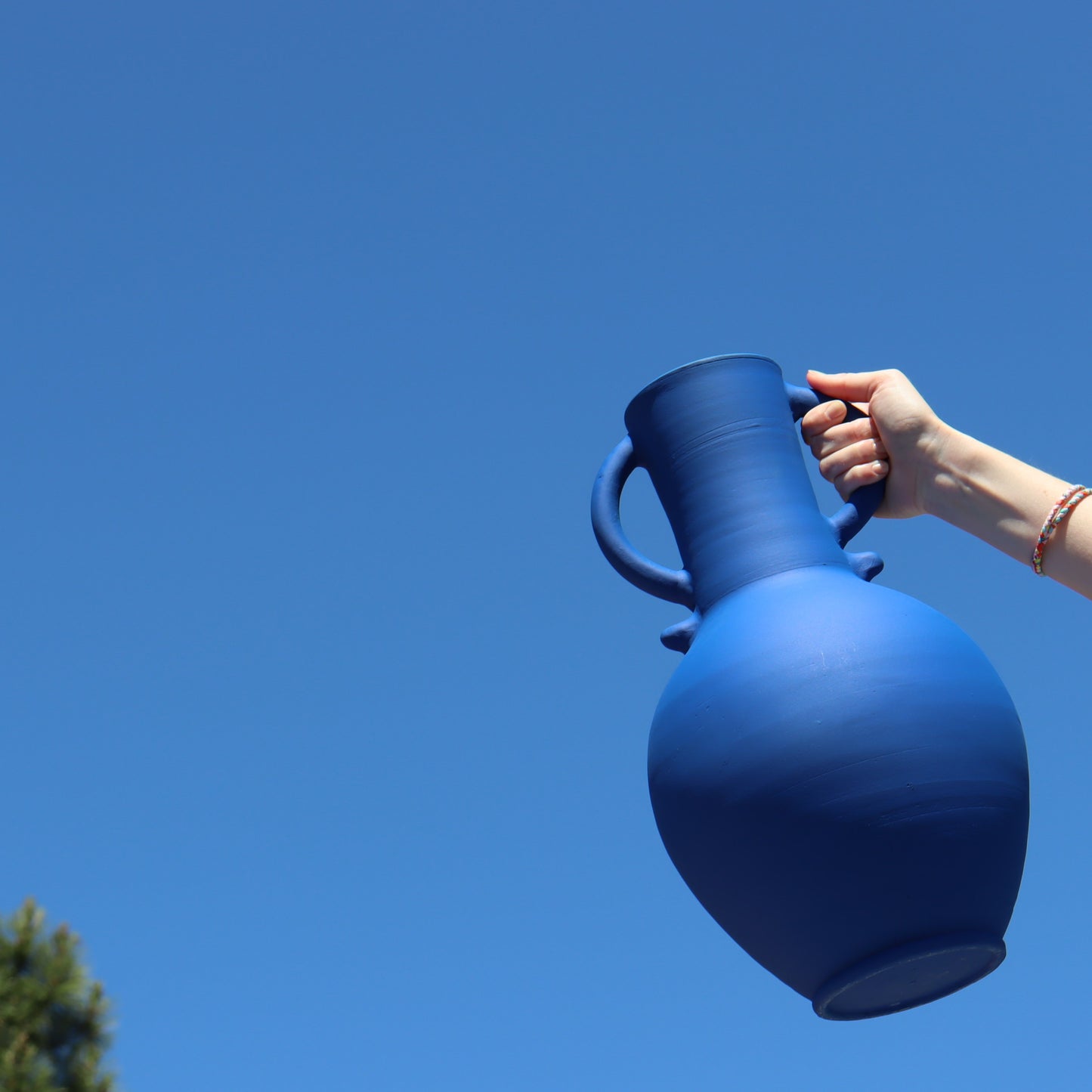 The zilil- matt blue vase