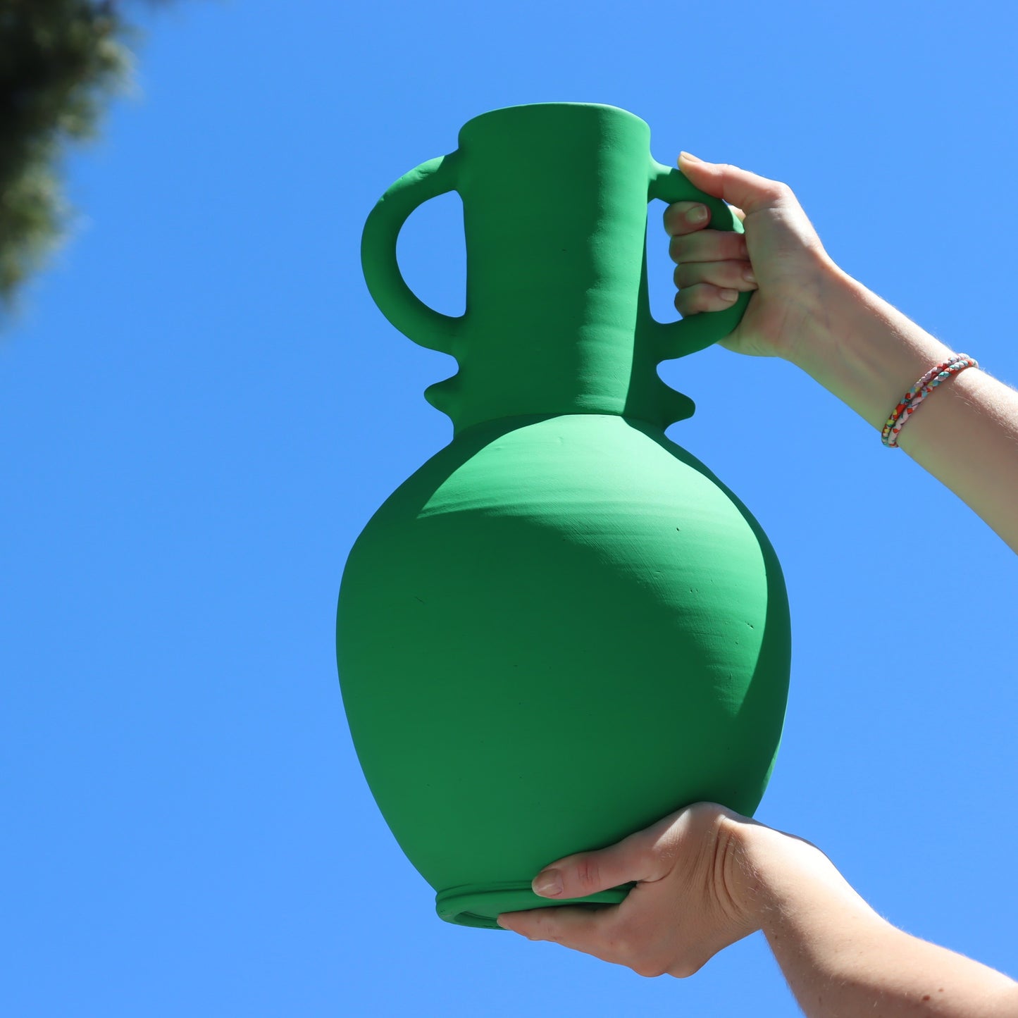 The zilil vase - matt green