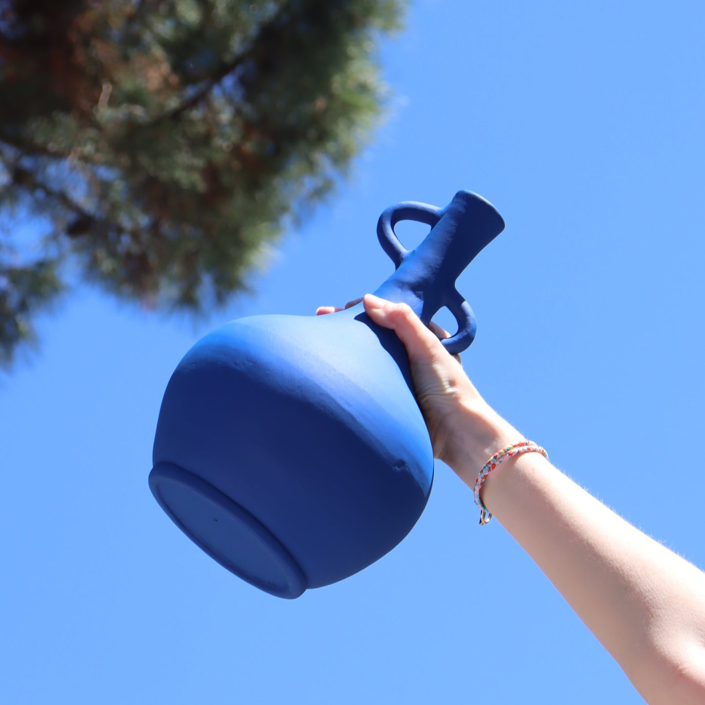 The Lixus vase - matt blue