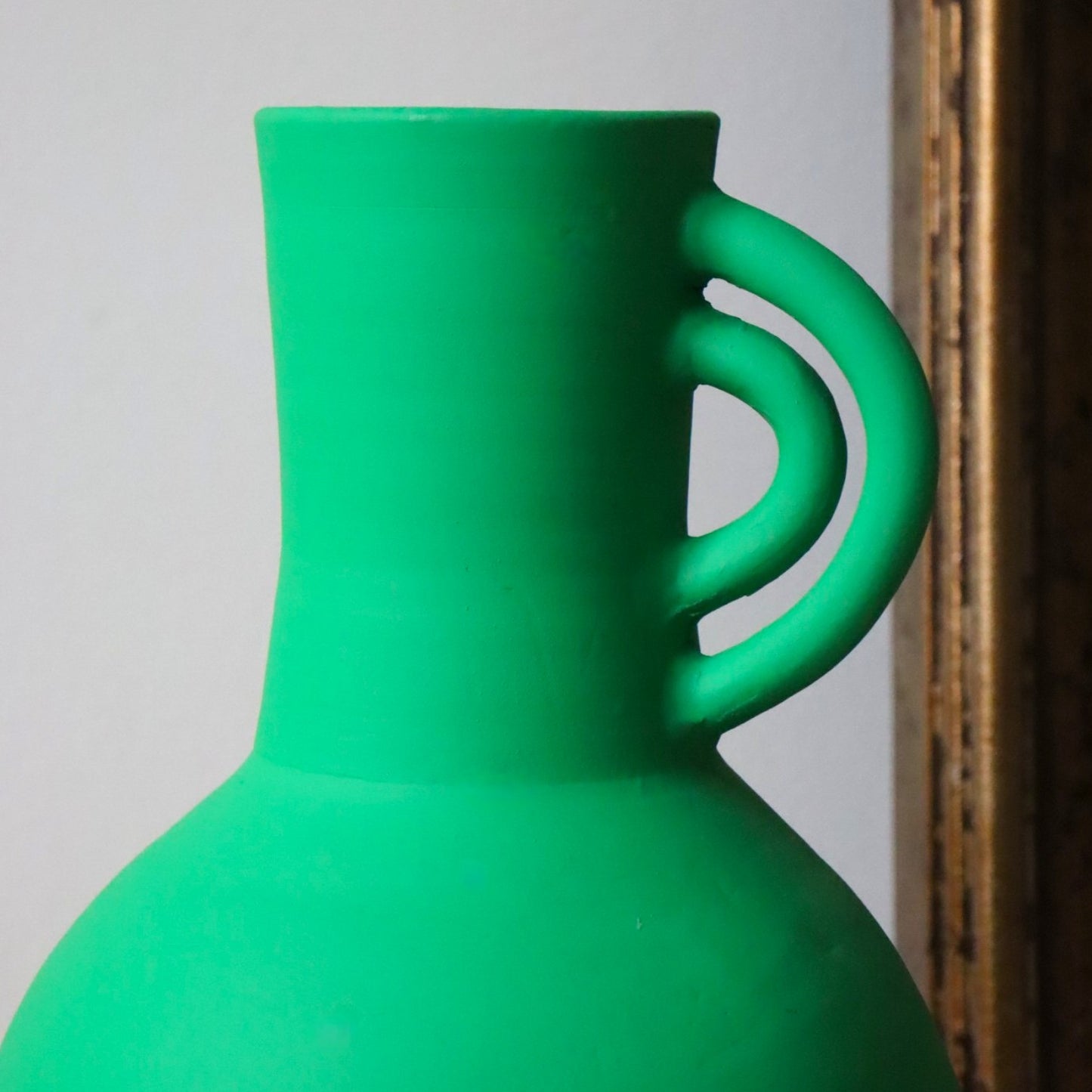 The mezzo vase - matt green