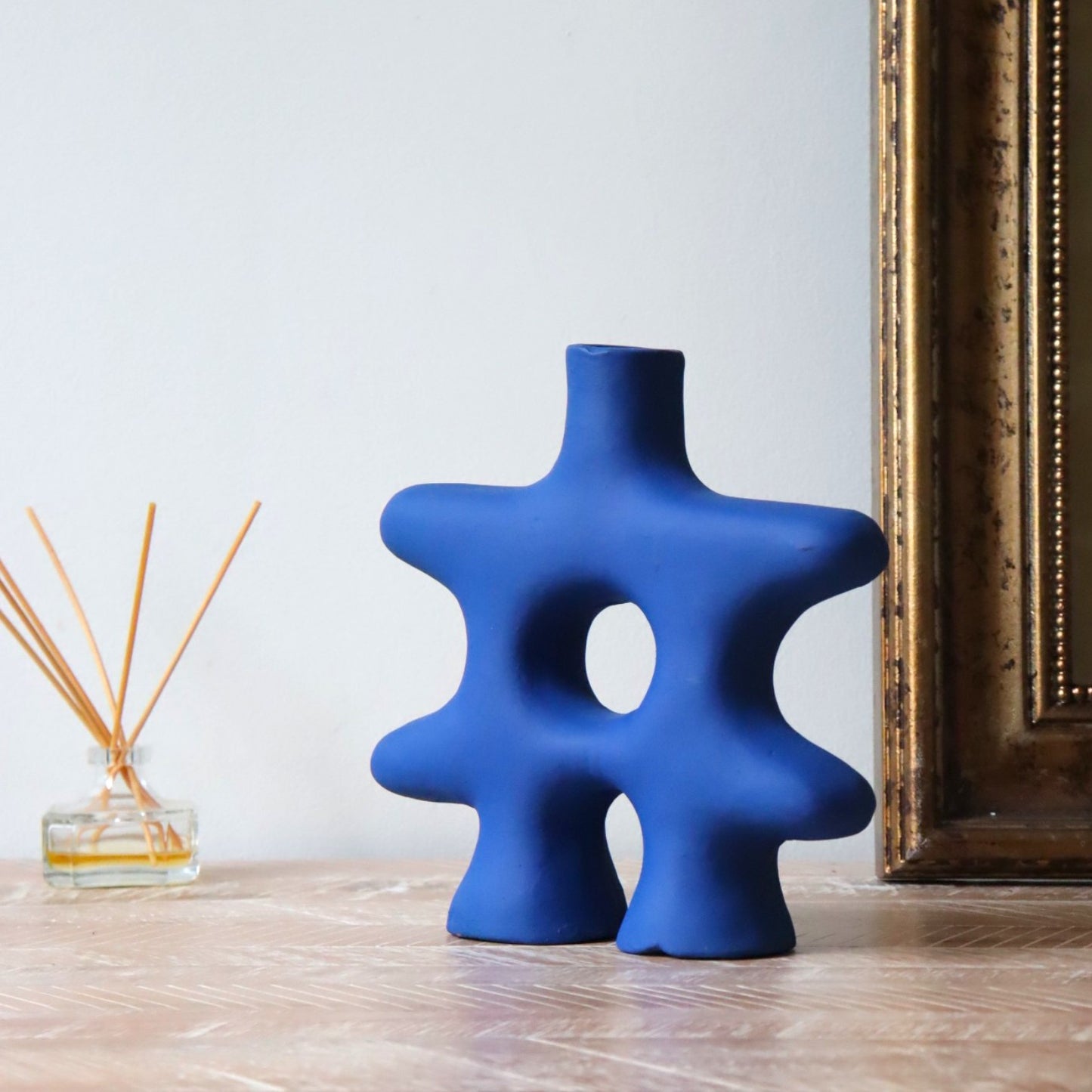 The Nova vase - matt blue