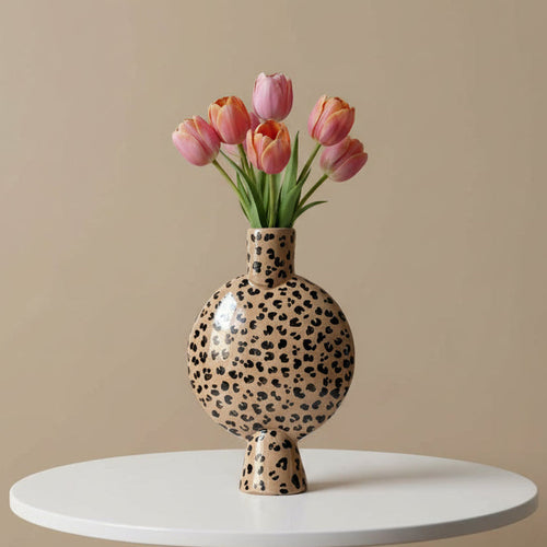 Cargar la imagen 1 en la vista de la galería. Vase Nubia