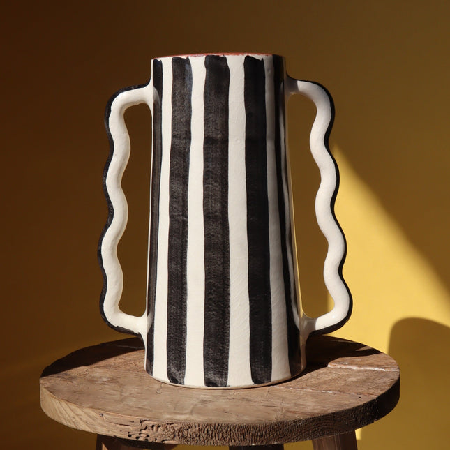 Vase Pigna à Rayures - Anses Ondulées - Noir