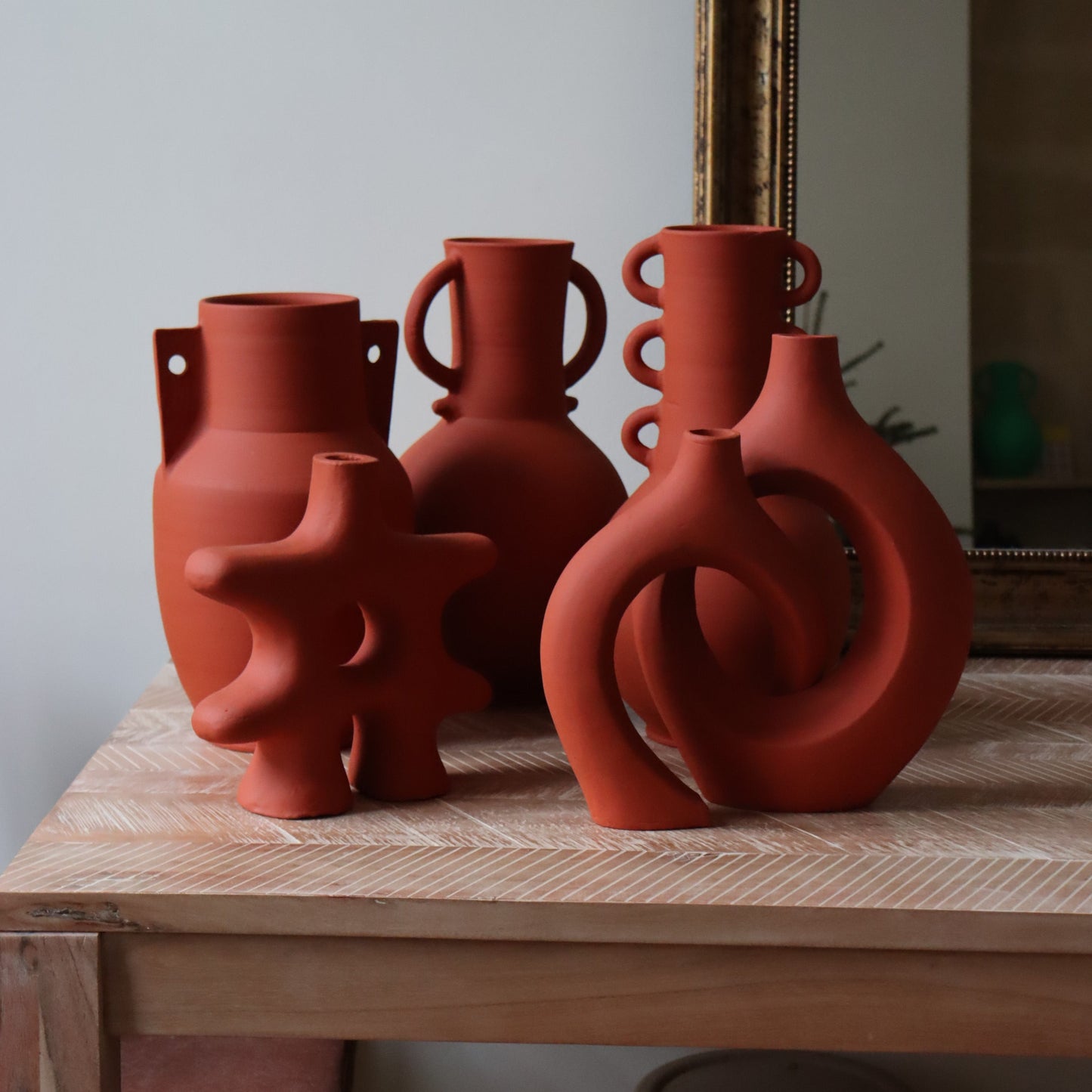 The Triana Vase - Mat Terracotta