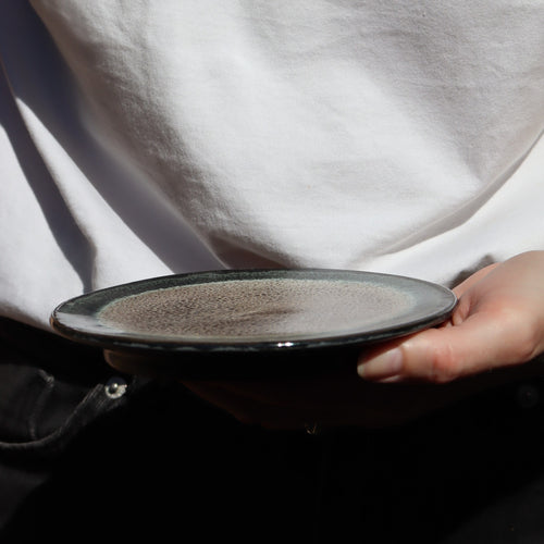 Cargar la imagen 1 en la vista de la galería. Conjunto de 2 placas planas con postre de arenisca de porcelana - verde reactivo - Ø15cm