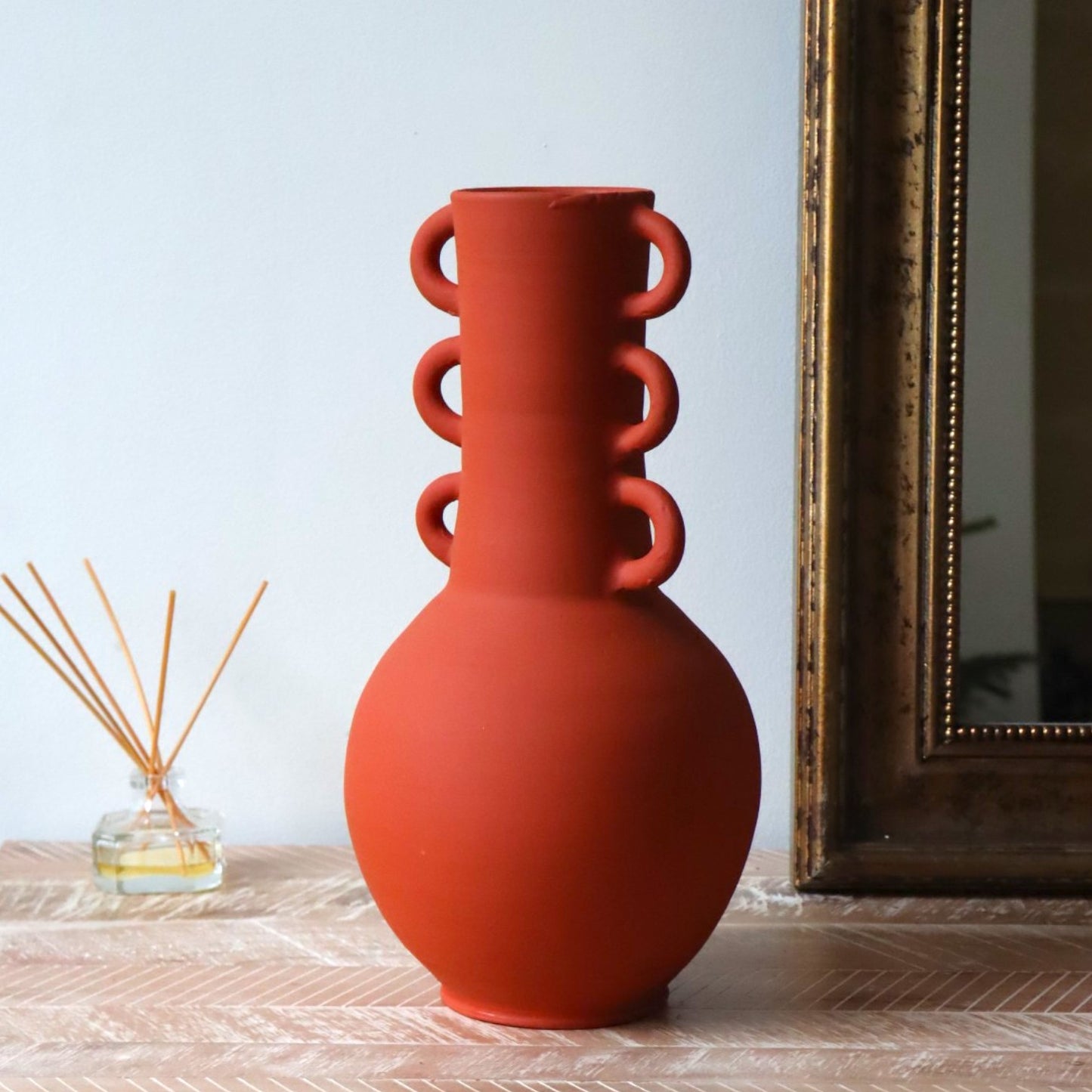 The Triana Vase - Mat Terracotta