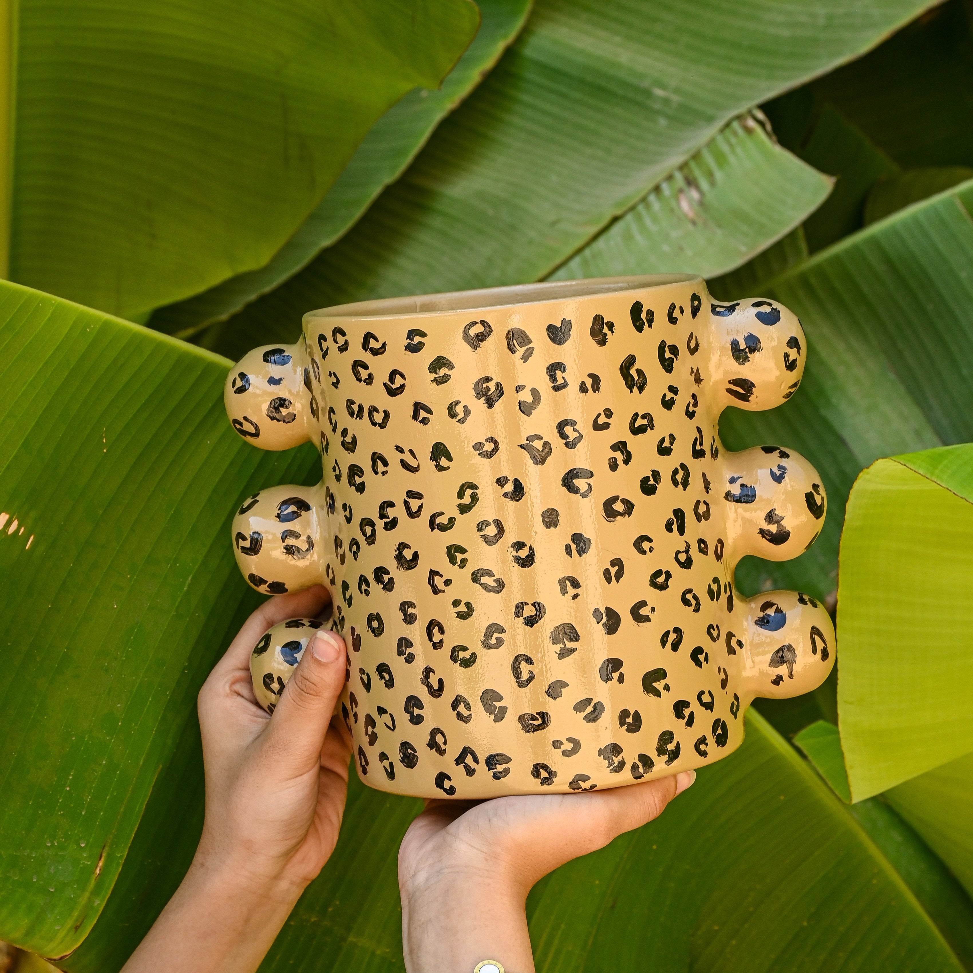 Vase motifs léopard Coptos 
